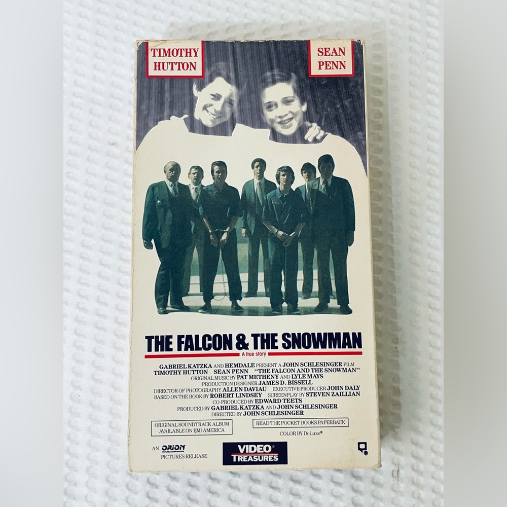 The Falcon and the Snowman VHS movie 1985 Sean Penn